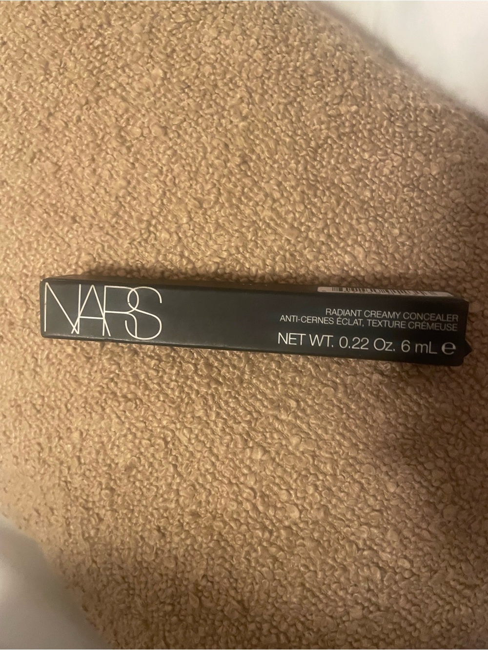 NARS Radiant Creamy Concealer Light 1 CHANTILLY- Black Packaging with White Logo
